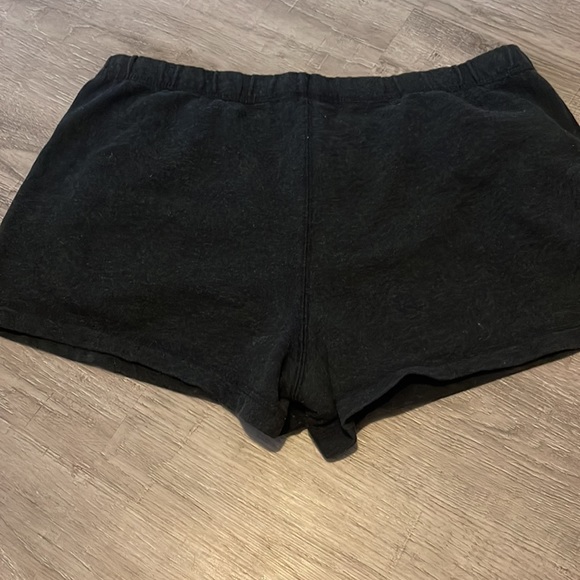 ROOTS salt and pepper and dark grey track shorts lightly worn, Mid rise size L - Picture 5 of 6